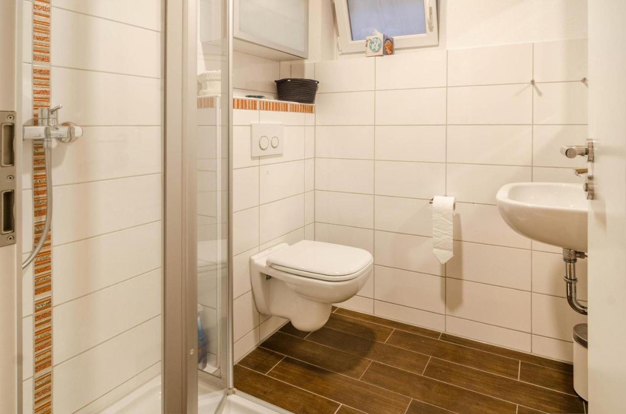 אוברלינגן Ferienwohnung Untergeschoss מראה חיצוני תמונה